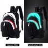 Carregamento USB - Mochila Luminosa - Tubarão