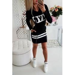 Cartas de NYC impressas - vestido mini manga longa - capuz