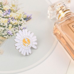 Lightning Daisy - Enamel Pins - BroochesBrooches