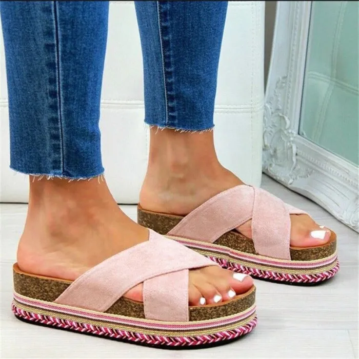 Summer sandals - soft platform flip flopsSandals