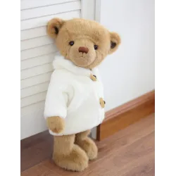 Plush ursinho com casaco branco - brinquedo