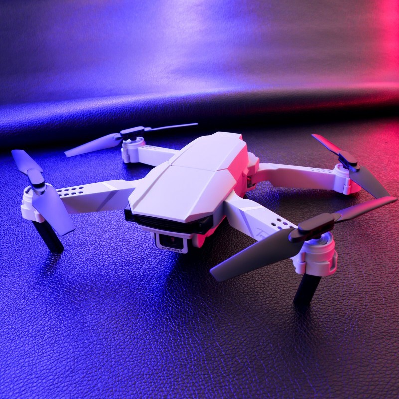 S62 - WIFI - FPV - 4K Dual Camera Switch - Foldable - RTFDrones S62 - WIFI - FPV - 4K Dual Camera Switch - Foldable - RTFDrones