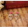 crânio de cristal com rosa - brincos pequenos