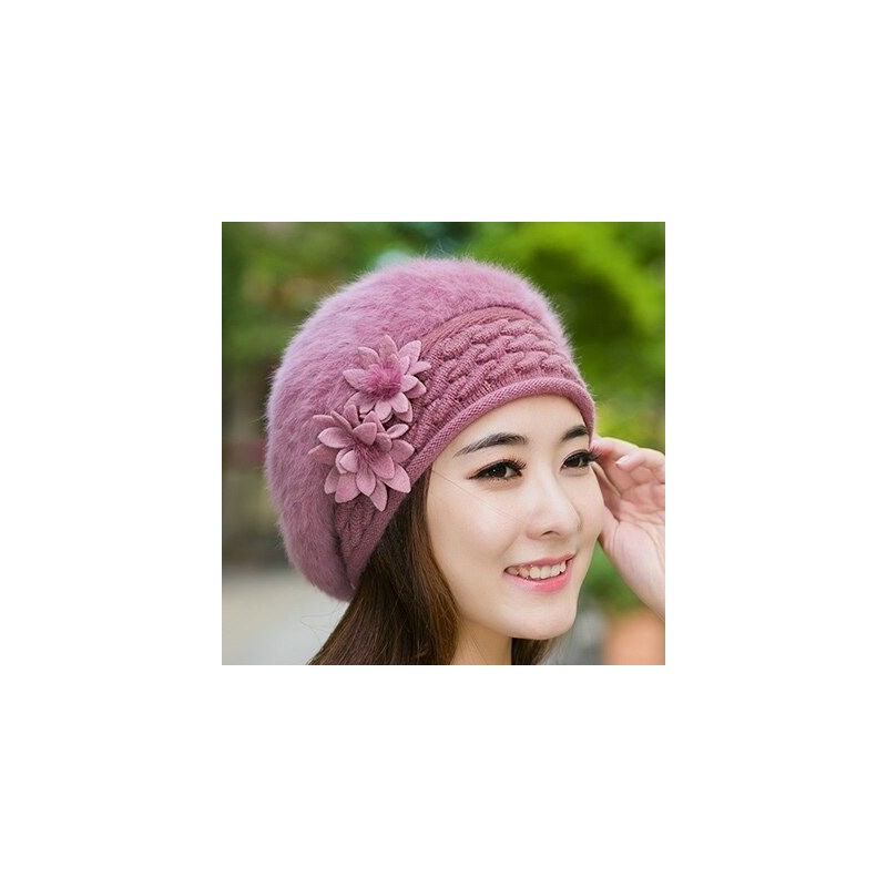 Knitted beret - a warm fur hat with decorative flowers
