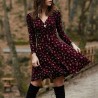 Mini loose dress - long sleeve - v-neck - vintage floral print
