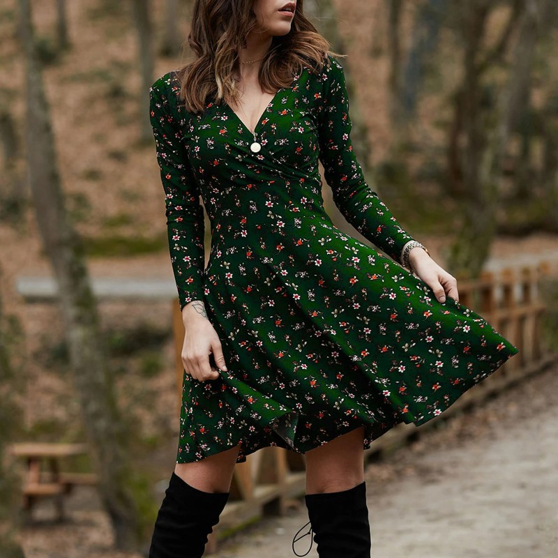 Mini loose dress - long sleeve - v-neck - vintage floral print