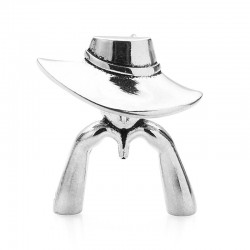 Lady figure wearing hat - brooch