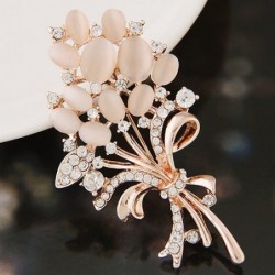 Vintage opal flower - crystal broochBrooches