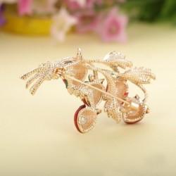 Elegant brooch with a sprig of strawberriesBrooches