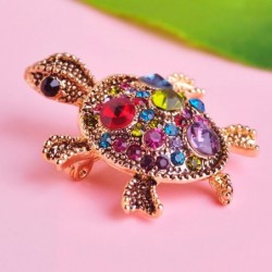 Fashionable brooch with crystal tortoise