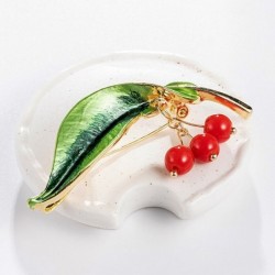 Green leaf / 3 cherries - elegant brooch