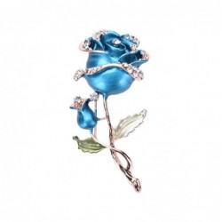 Luxurious brooch with double crystal rose