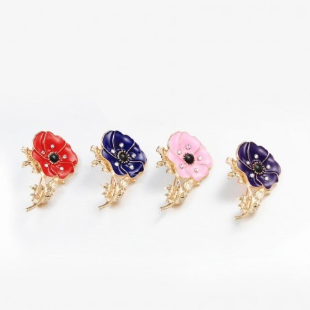 Small enamel flower with crystals - vintage brooch