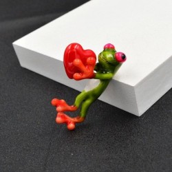 Green frog with a red heart - broochBrooches