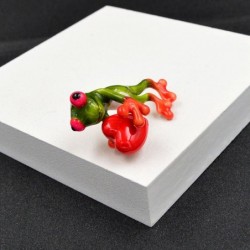 Green frog with a red heart - broochBrooches