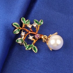 Tree with a leaves / pearl - crystal brooch
