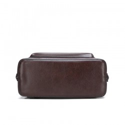 Luxurious vintage backpack - leather shoulder bag - with decorative V letterBackpacks