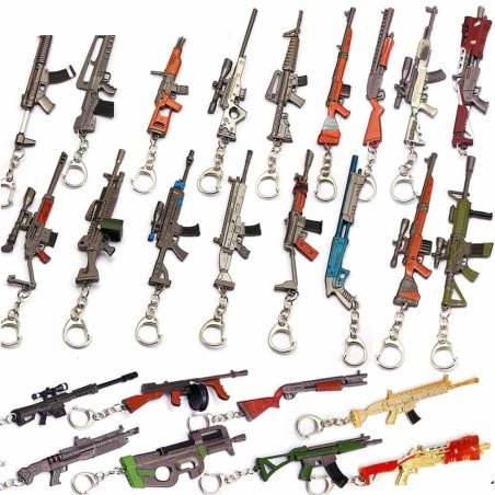 Metal keychain with a gun - 12cmKeyrings