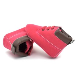 Infant / baby first shoes - for boys / girls - soft leather - anti-slip
