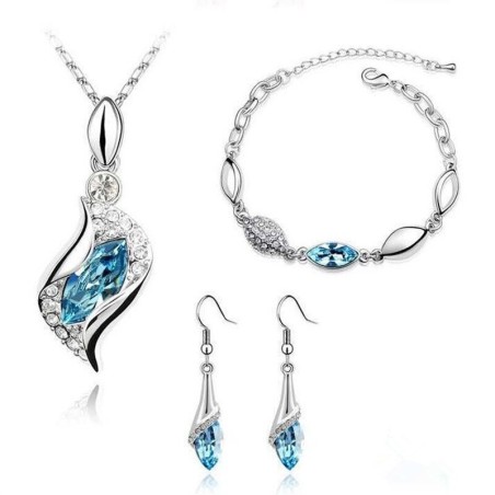 Elegant jewellery set - necklace / bracelet / earrings - with African crystal beads