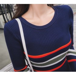 Elegante vestido lápis listrado - com manga longa