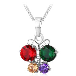 Pingente em forma de borboleta com cristais - colar elegante