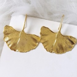 Brincos de ouro em forma de folhas - metal