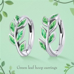 Brincos de argola com folhas verdes - prata de lei 925