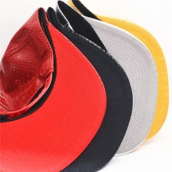 Boné de beisebol - snapback de couro - com folha de metal - estilo hip hop