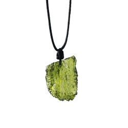 Pedra moldavita verde natural - cristal - com colar