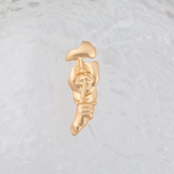 Broche dourado retrô - resumo assimétrico