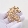 Broche dourado de esteira retrô - forma retangular abstrata