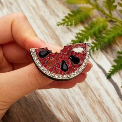 Broche elegante - com melancia de cristal vermelho