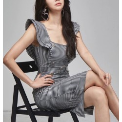 Elegante vestido lápis slim - com babados - xadrez cinza