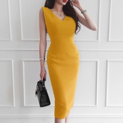 Vestido amarelo elegante - com decote em V / fenda nas costas / sem mangas