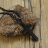 Pingente com uma cruz de camuflagem - colar de aço inoxidável