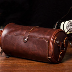 Bolsa de ombro moderna em couro - formato cilíndrico