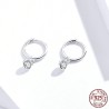 Brincos redondos elegantes - com zircônias - prata de lei 925
