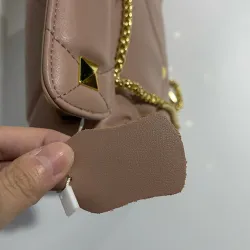 Bolsa luxuosa - com rebites / alça de corrente / alça - couro genuíno