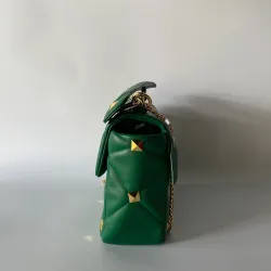 Luxurious bag - with rivets / chain strap / handle - genuine leatherHandbags