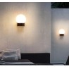 Lâmpada moderna em forma de bola - luz de parede ao ar livre