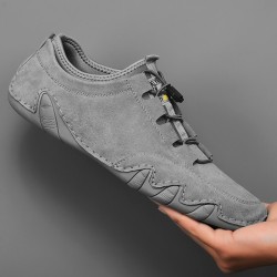 Tênis estilosos de camurça - slip on mocassins