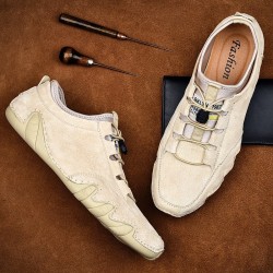 Tênis estilosos de camurça - slip on mocassins