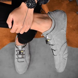 Tênis estilosos de camurça - slip on mocassins