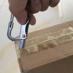 Minifaca multifuncional - com abridor de garrafas / mosquetão - aço inoxidável