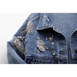 Jaqueta jeans curta vintage - com diamantes / furos