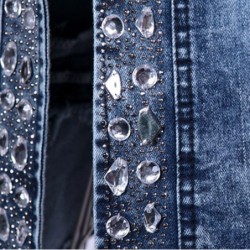 Jaqueta jeans curta elegante - com lantejoulas / cristais - slim