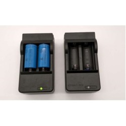 Bateria de iões de lítio 16340 - recarregável - com carregador - 1300mAh - 3,7V