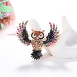 Stylish brooch with colorful crystal owlBrooches