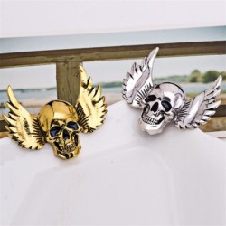 Broche estilo punk - caveira / asas
